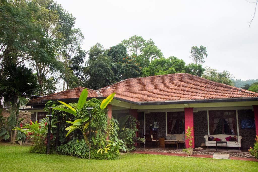 The Kandyan Manor By Bhathiya & Suzy Exterior foto