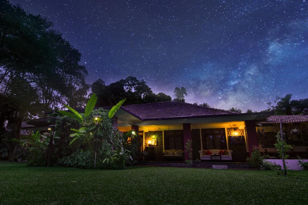 The Kandyan Manor By Bhathiya & Suzy Exterior foto
